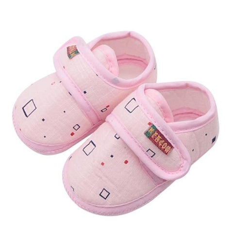 Image of Little Bumper Baby Shoes P / 0-6 Months / United States Printed Heart-Shaped Soft Shoes