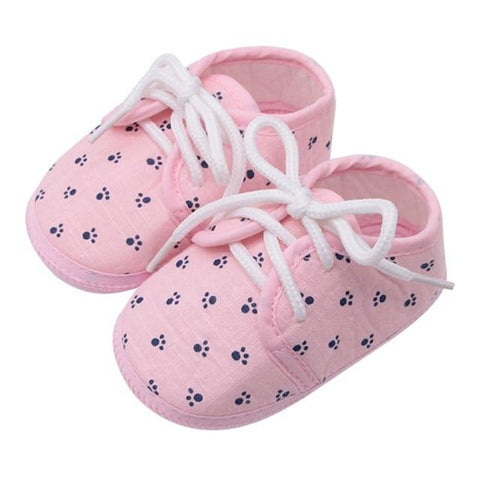 Image of Little Bumper Baby Shoes S / 0-6 Months / United States Printed Heart-Shaped Soft Shoes